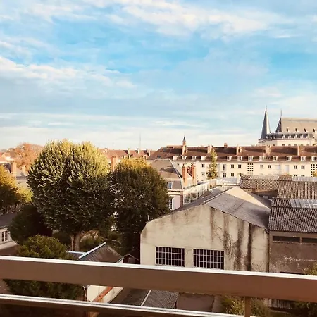 Appartement Avec Parking Et Balcon Vue Cathedrale Chartres Buitenkant foto